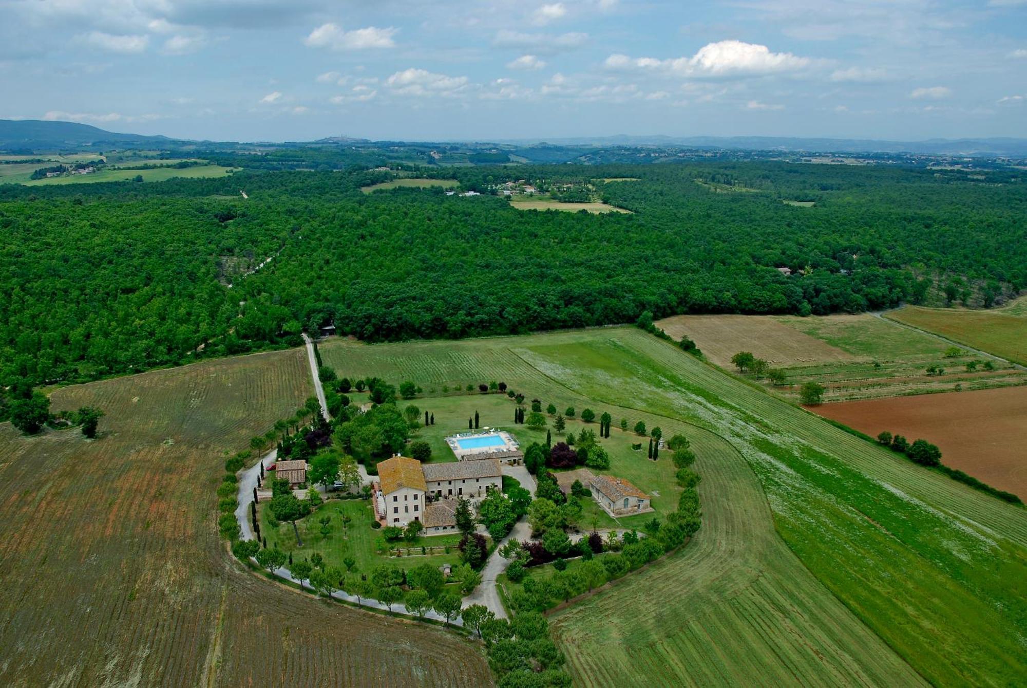 Fattoria Agriturismo Nerbona Casole dʼElsa Extérieur photo